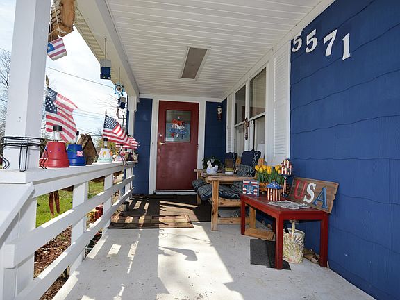 4th image of 5571 Crippen Ave SW
