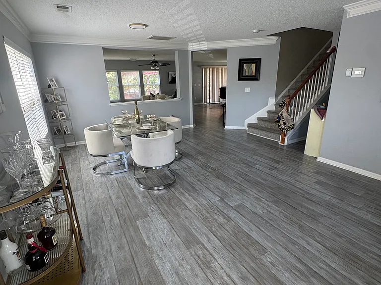 6013 Ricker Rd — Photo 2