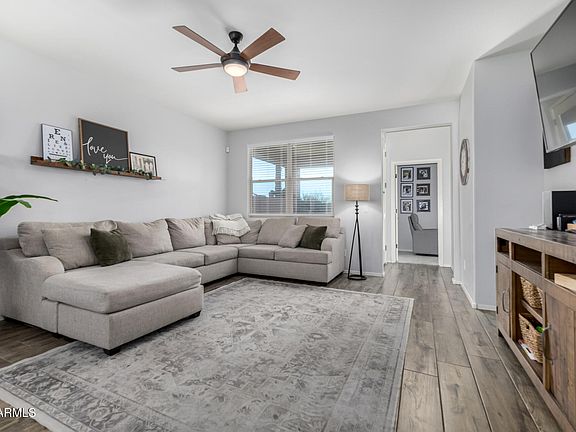 5th image of 2929 W LAREDO Lane