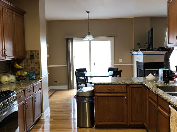 Hardwood throughout main