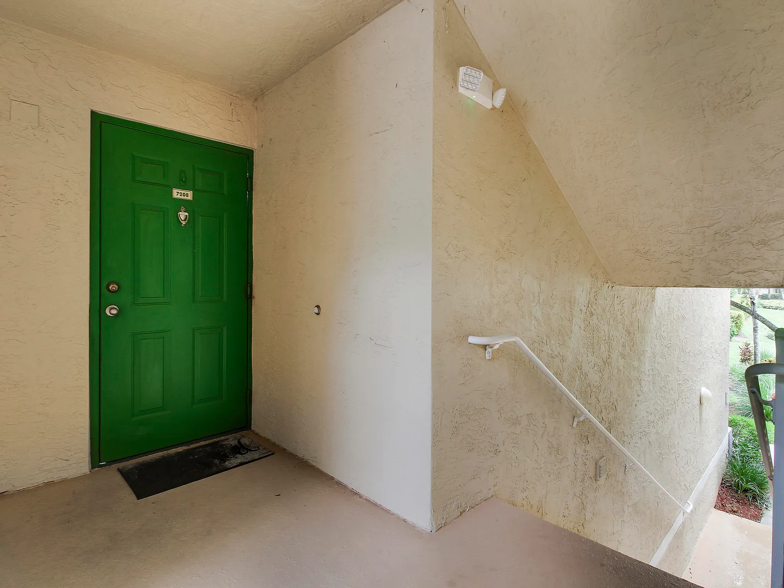 2 bed, 2.0 bath, 991 sqft, $2,375 — Photo 3