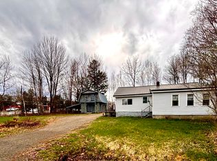 6 Horseshoe Road, Medway, ME 04460