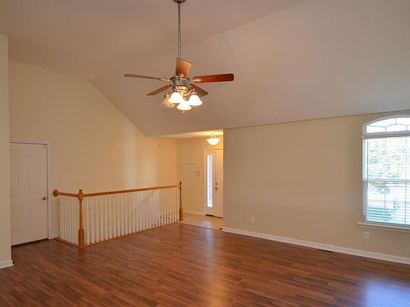 3rd image of 122 Bass Pond Glen Dr