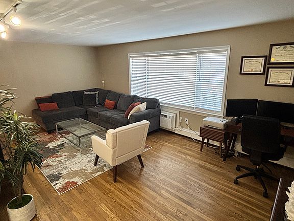 5th image of 565 Grove St APT B3