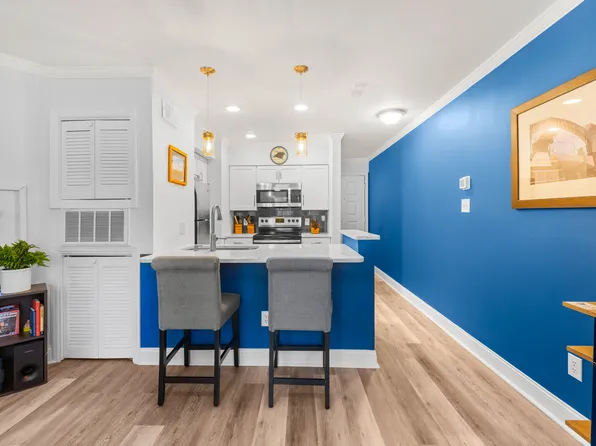244 S Cedar St, Charlotte, NC
