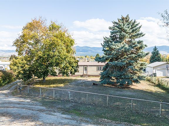5th image of 892 McWilliams Dr