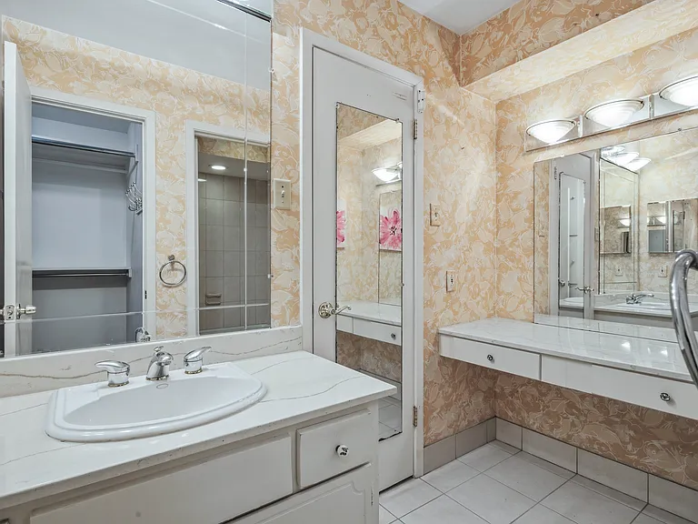 15721 Mapleview Cir — Photo 28