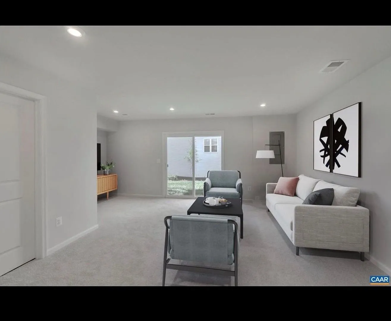 Charming 4BR Townhome in Crozet — Photo 1