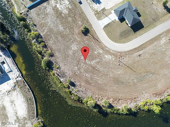 3rd image of 3741 NE 12th Pl
