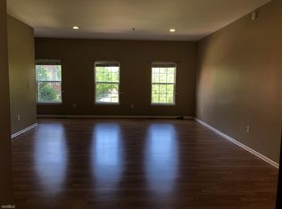 10822 Pardee Rd, Taylor, MI 48180