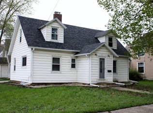 219 2nd Ave SE, Hampton, IA 50441