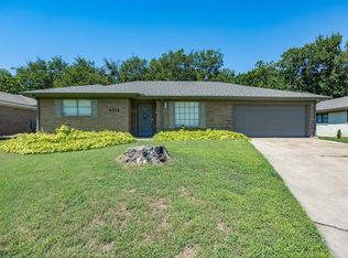 6908 Trimble Dr, Fort Worth, TX 76134