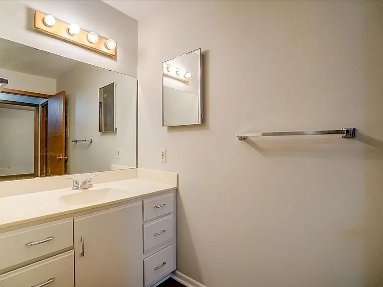 58 Sunfish Ct — Photo 15