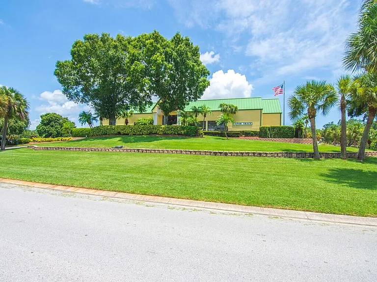 4210 Gator Trace Ave #B — Photo 26
