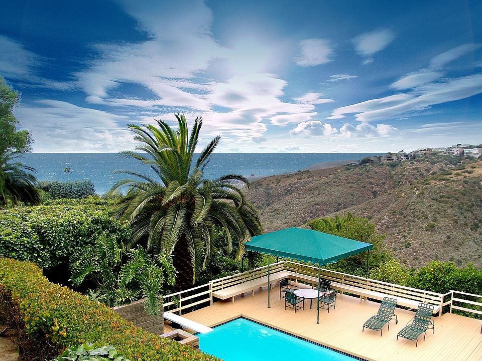 Large Pool & Deck With Ocean Views