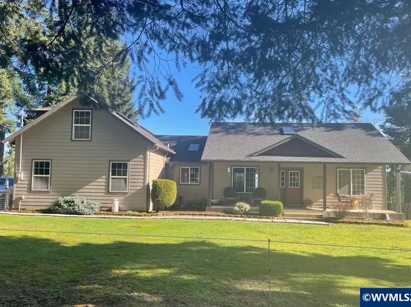 1110 Reuben Boise Rd, Dallas, OR 97338