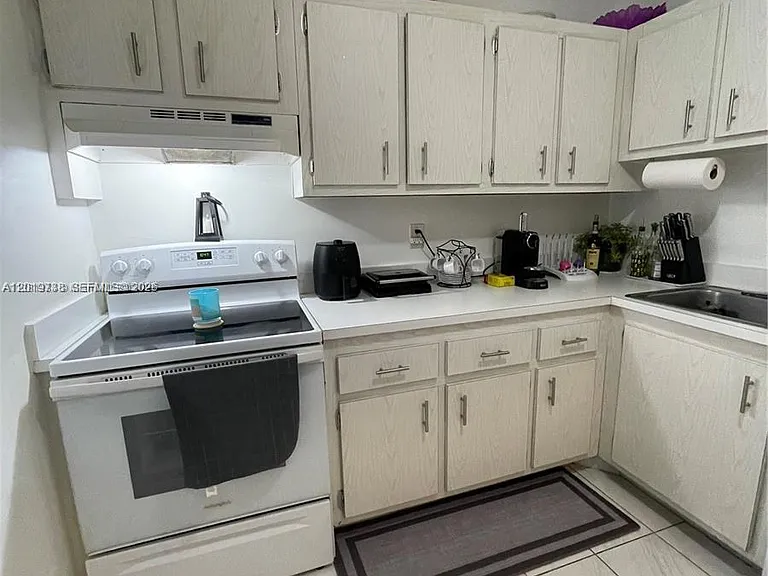 7815 Camino Real #I-216 — Photo 11