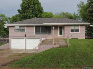 26666 Douglas Ave, Rowena, SD 57005