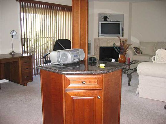 4th image of 8420 Via Mallorca Unit 205