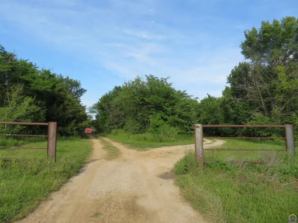 3498 Union Rd, Lawrence, KS 66044