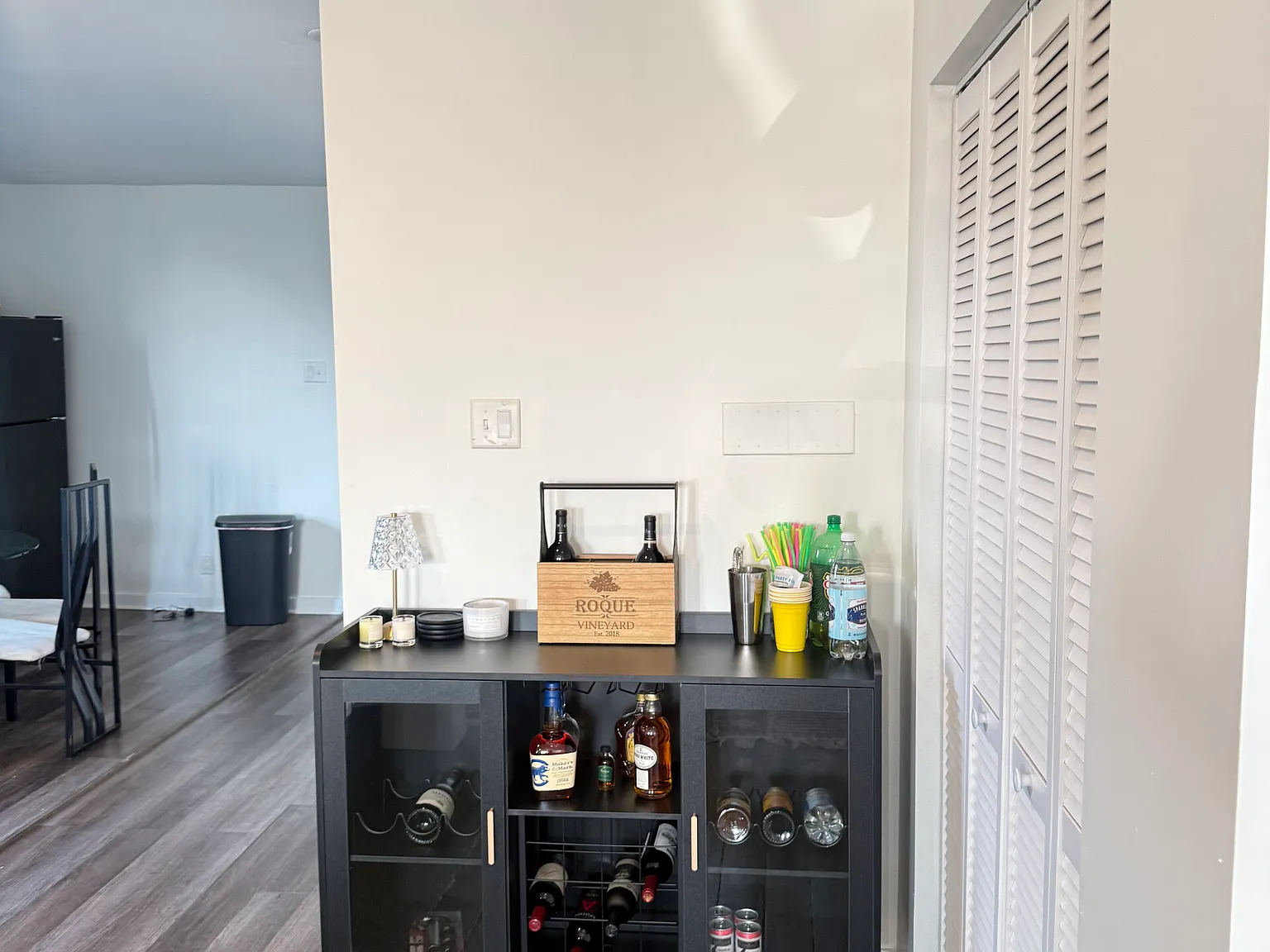 Studio, 800 sqft, $1,800 — Photo 4