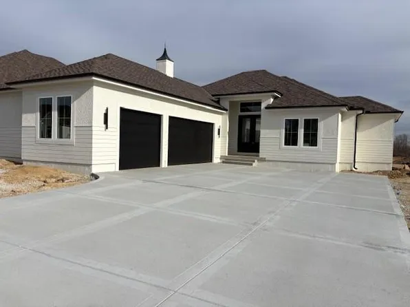 4733 NW Sienna Rdg, Riverside, MO 64150