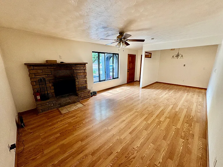 2804 N Jamison Blvd — Photo 9