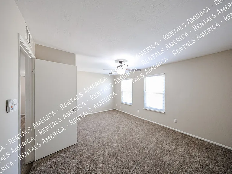 4555 W Continental Dr — Photo 26