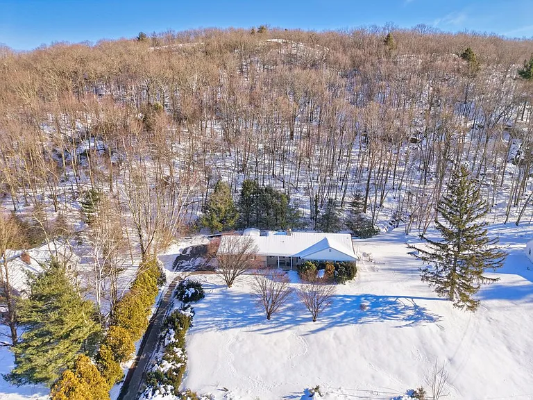 41 Trout Brook Dr — Photo 46