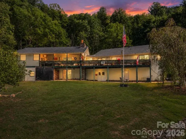 48 Roberts Cove Rd, Weaverville, NC 28787