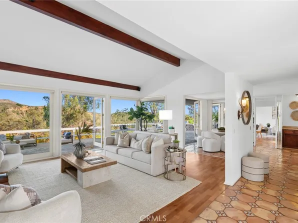 10392 Mira Vista Dr, Santa Ana, CA 92705