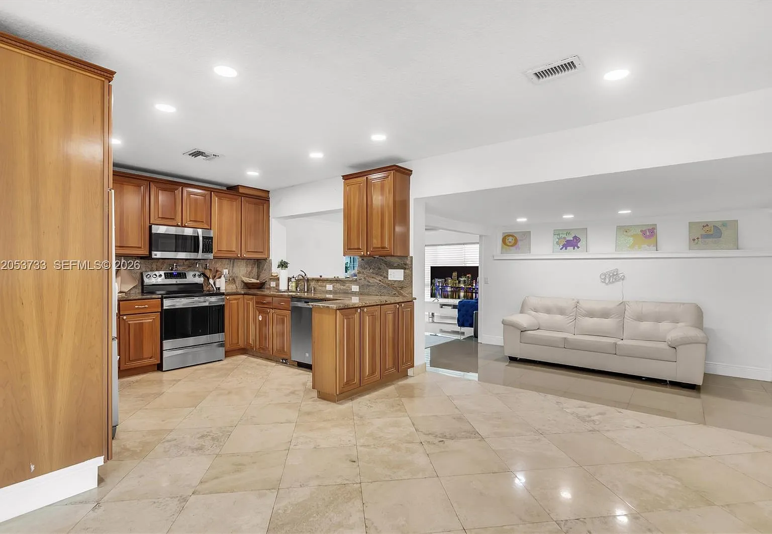 Middle River Manor — Photo 4