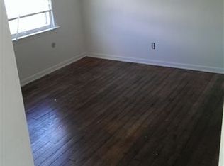 20705 Moross Rd, Grosse Pointe, MI 48224