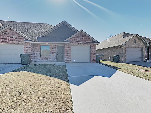 2nd image of 4724 Loch Ln