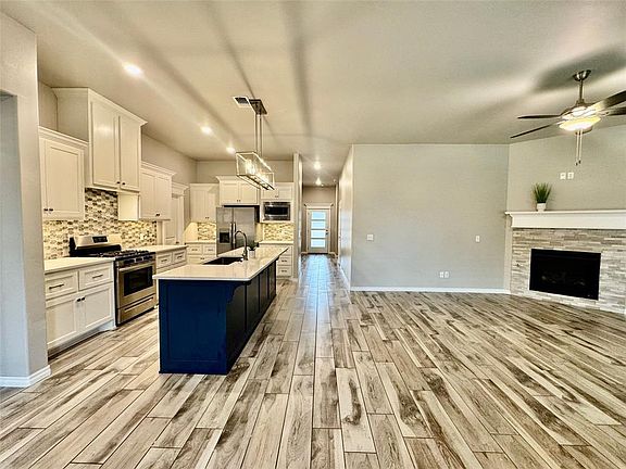 3rd image of 5200 Whitegold Ave