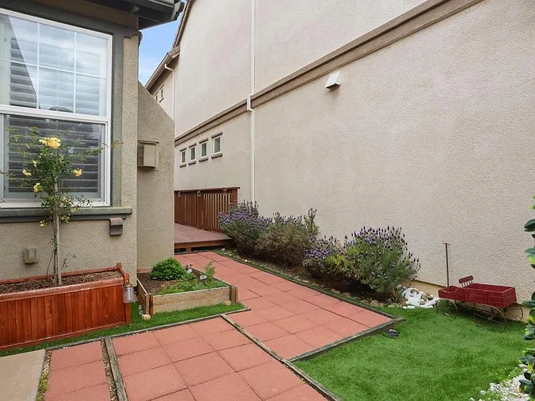 171 W Santa Cruz Way — Photo 11