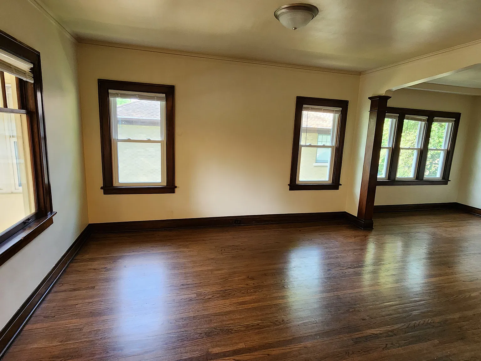 2 bed, 1000 sqft, $1,295 — Photo 4