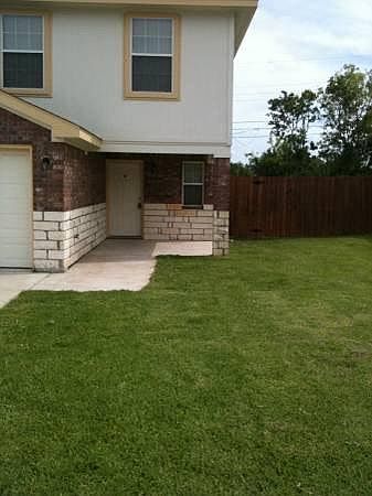1st image of 200 Kings Ct #B