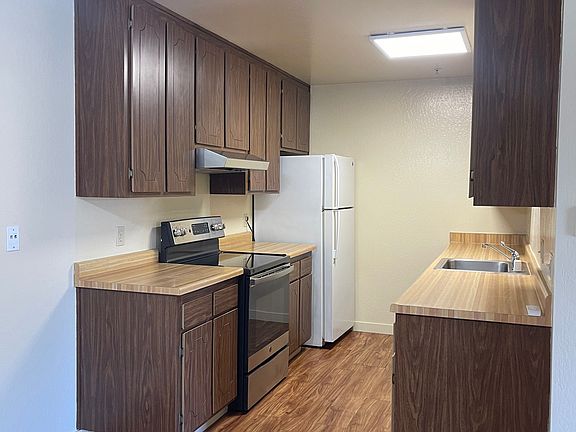 2nd image of 1812 Marcie Cir