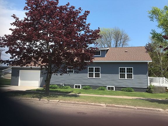 2nd image of 624 Delta Ave