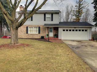 6910 Toboggan Ln, Lansing, MI 48917