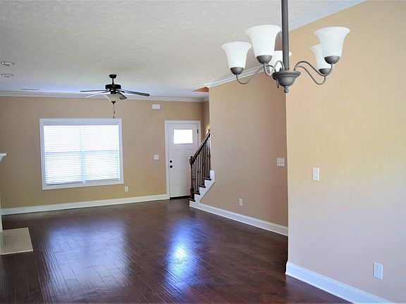3rd image of 120 Thomas Traylor Ln