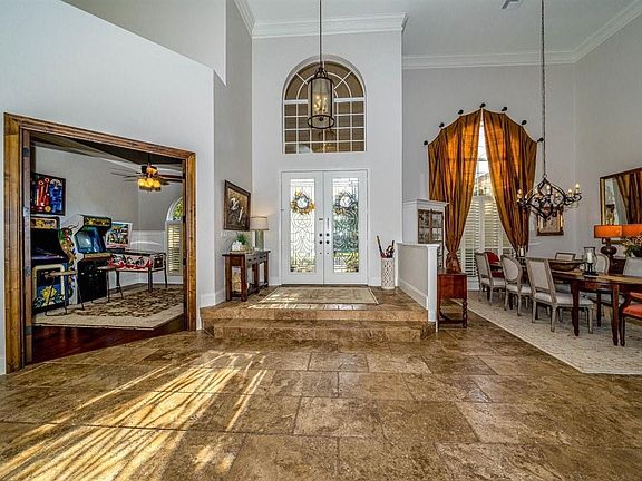 5th image of 6404 Renwick Cir