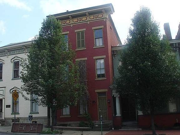 2nd image of 92 14th St