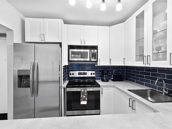 3rd image of 251 S Cypress Rd APT 127