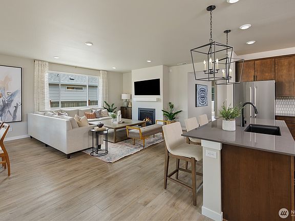 3rd image of 17051 126th Street E #200