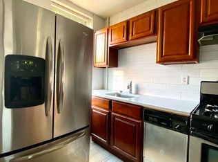 480 3rd Ave, Brooklyn, NY 11215
