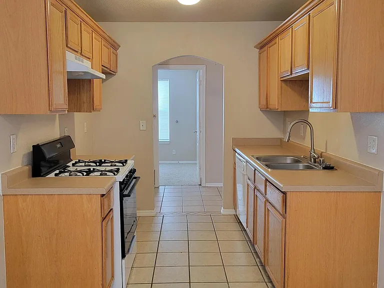 3605 Tierra Zafiro Dr — Photo 14