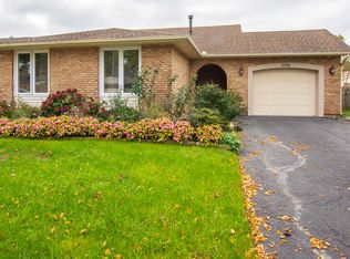 7306 Westfield Dr, Niagara Falls, ON L2J 3V8