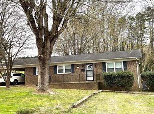 318 E Brown St, Randleman, NC 27317